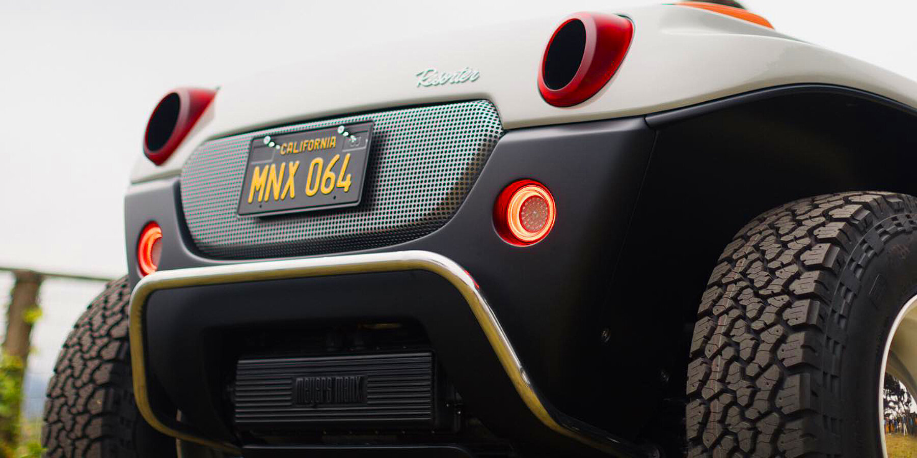 meyers-manx-resorter-neighbohood-electric-vehicle-dune-buggy-designboom-ban
