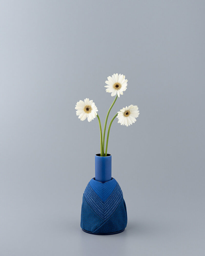 Hina Vase by Nagae Ningyo 