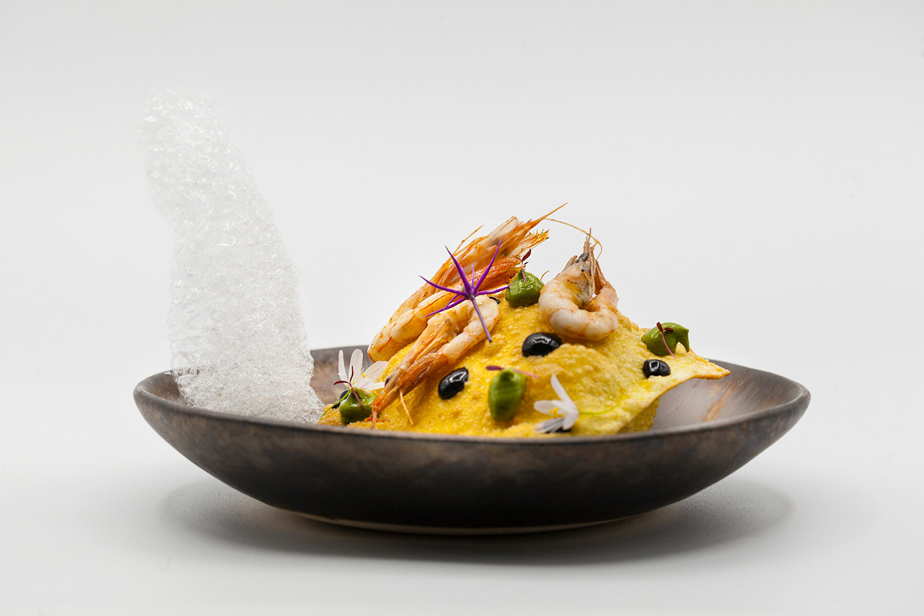 edible-clouds-mussel-derived-ceramics-plat-institute-transforms-future-food-interview-designboom-full-02