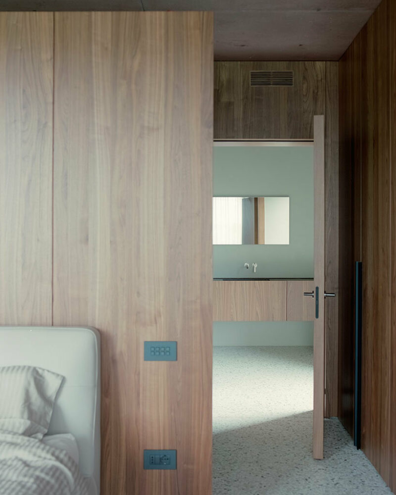 image by Simone Bossi