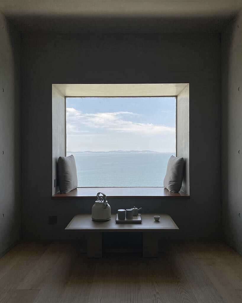 trace architecture cliff café