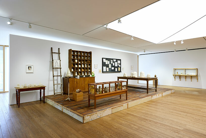 yoshimoto nara's childlike characters take ceramic forms at pace gallery exhhibition in seoul