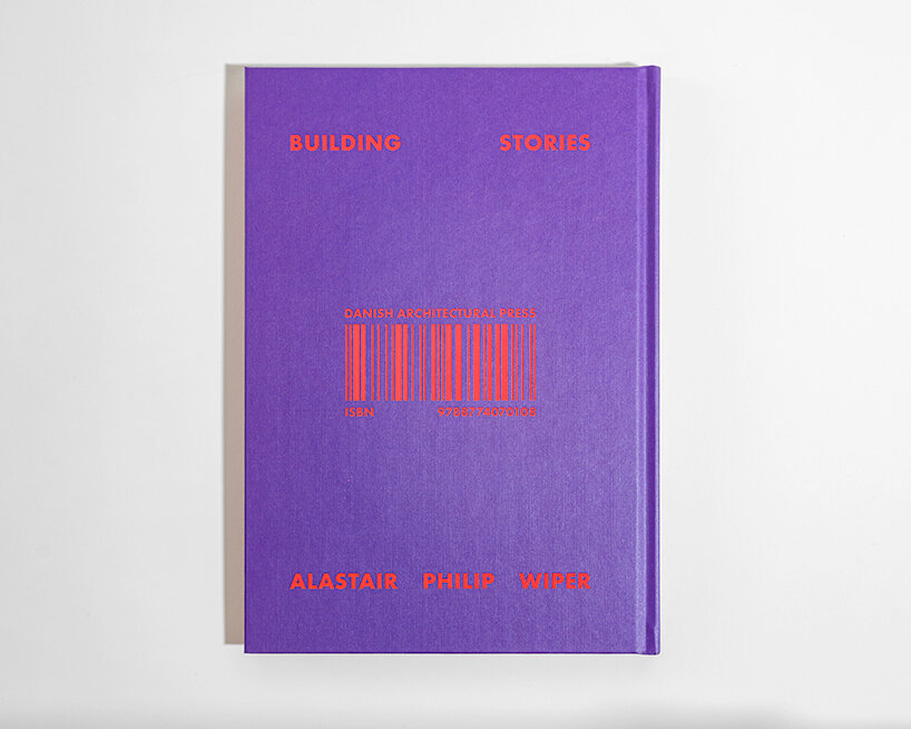 the back of the Building Stories book