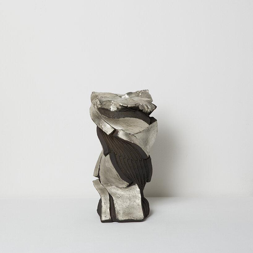 Tanka with silver sculptural form (2018) by Shozo Michikawa | image courtesy Carwan Gallery