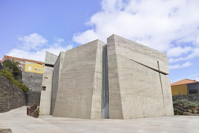 holy redeemer church tenerife