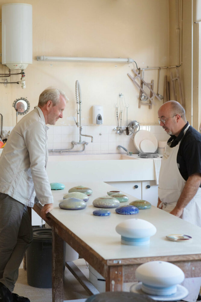 Ronan Bouroullec in the Manufacture de Sèvres studio