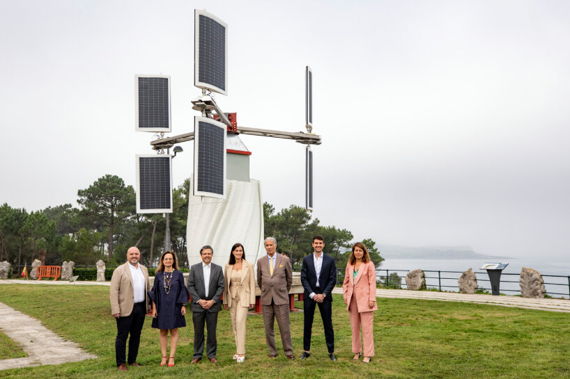 soleolico wind turbine solar panels