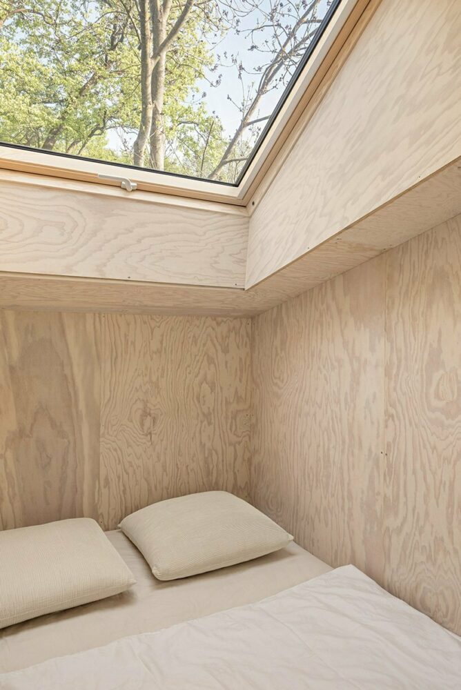the interior boasts veneered marine pine blockboards