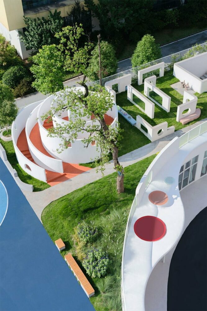 the layout prioritizes a harmonious relationship with nature