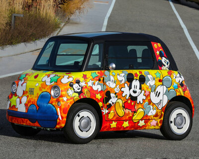 fiat taps italian cartoonist giorgio cavazzano for 100th disney anniversary topolino car