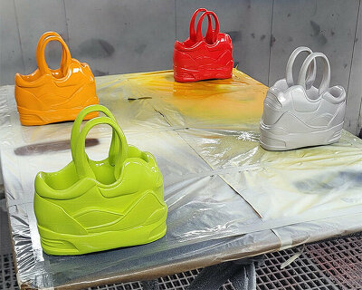 niels nijman brings AI-generated bags and shoes to life at dutch design week