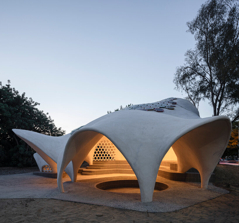 vaulted pavilion E4 introduces modern classroom concept for outdoor learning - 2