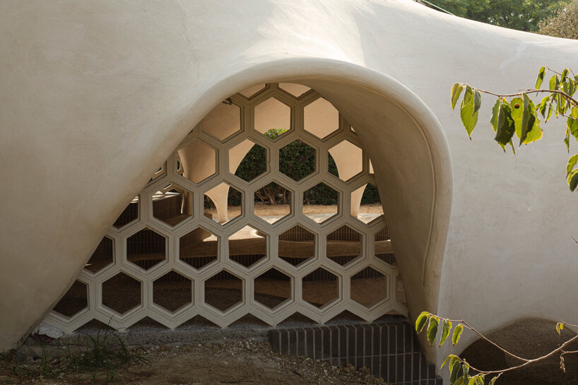vaulted pavilion E4 introduces modern classroom concept for outdoor learning