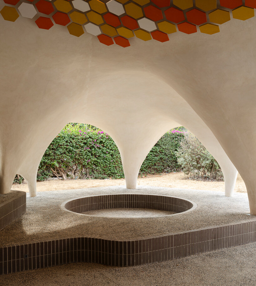 vaulted pavilion E4 introduces modern classroom concept for outdoor learning - 1