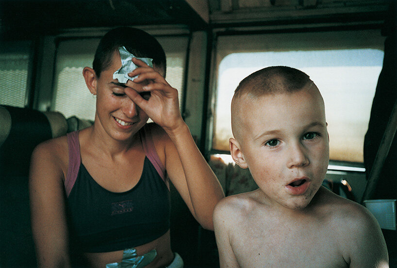 Vinca Petersen – Carol & Ashley, No System, 1999.jpg 