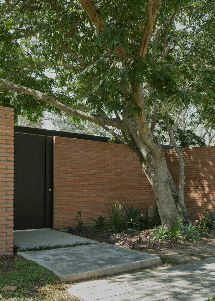 brick masonry defines the closed, private sector, housing the kitchen, office, and bedroom