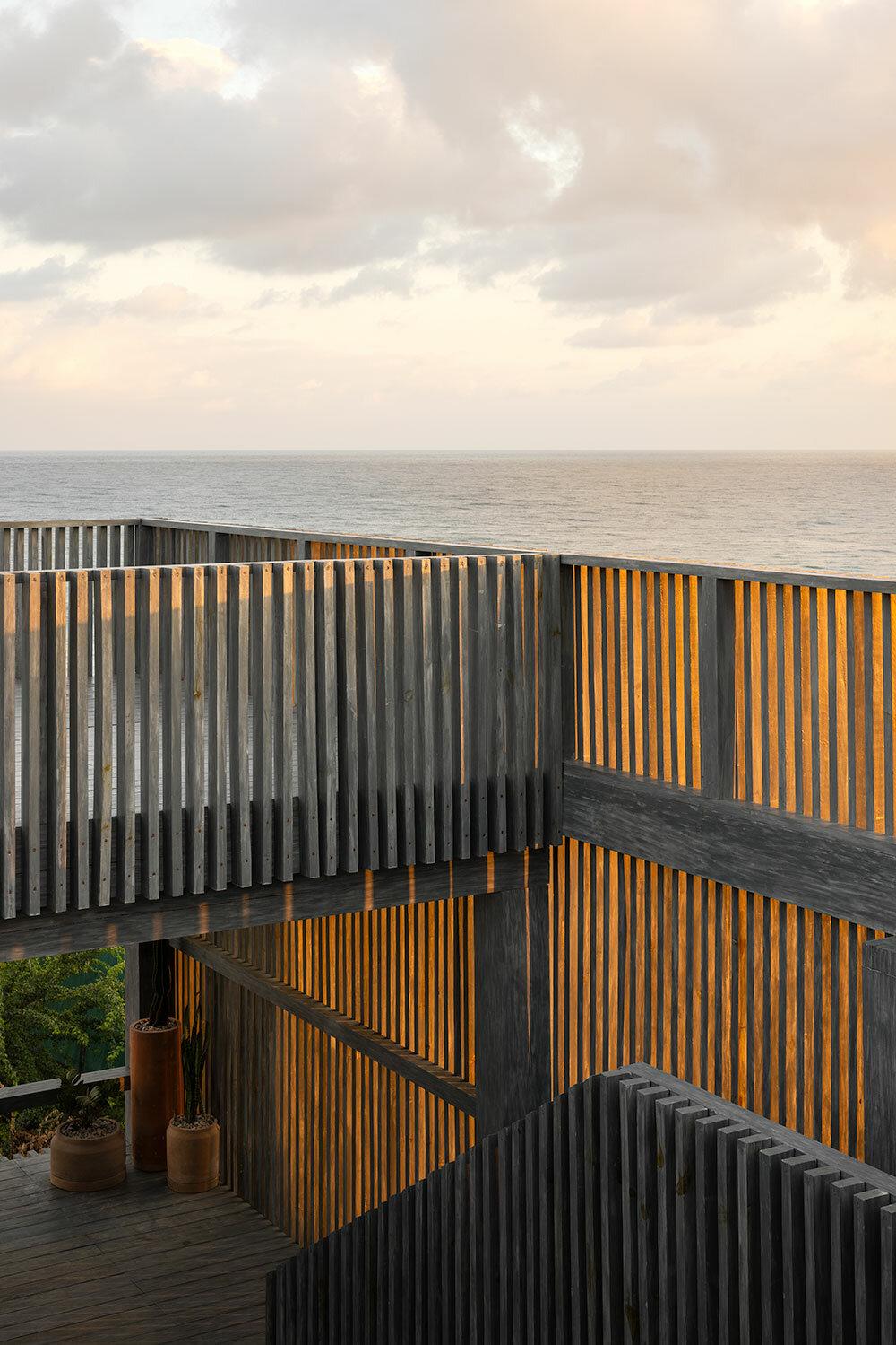 using a series of wooden slats in the pavilion's modulation