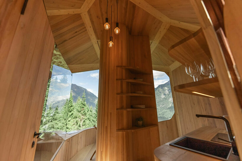 image © Mathias Haughom