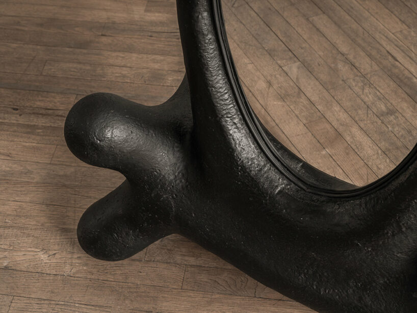 close up of VUSHKA mirror