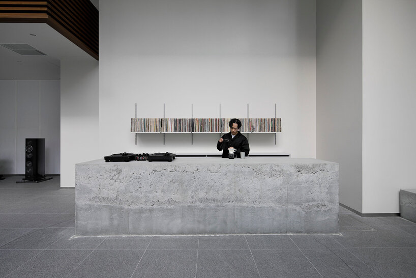 panasonic's technics café KYOTO embraces soundscapes with DJ turntables