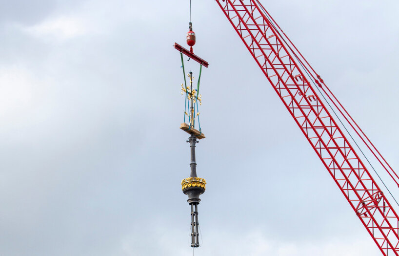 notre-dame paris cathedral spire