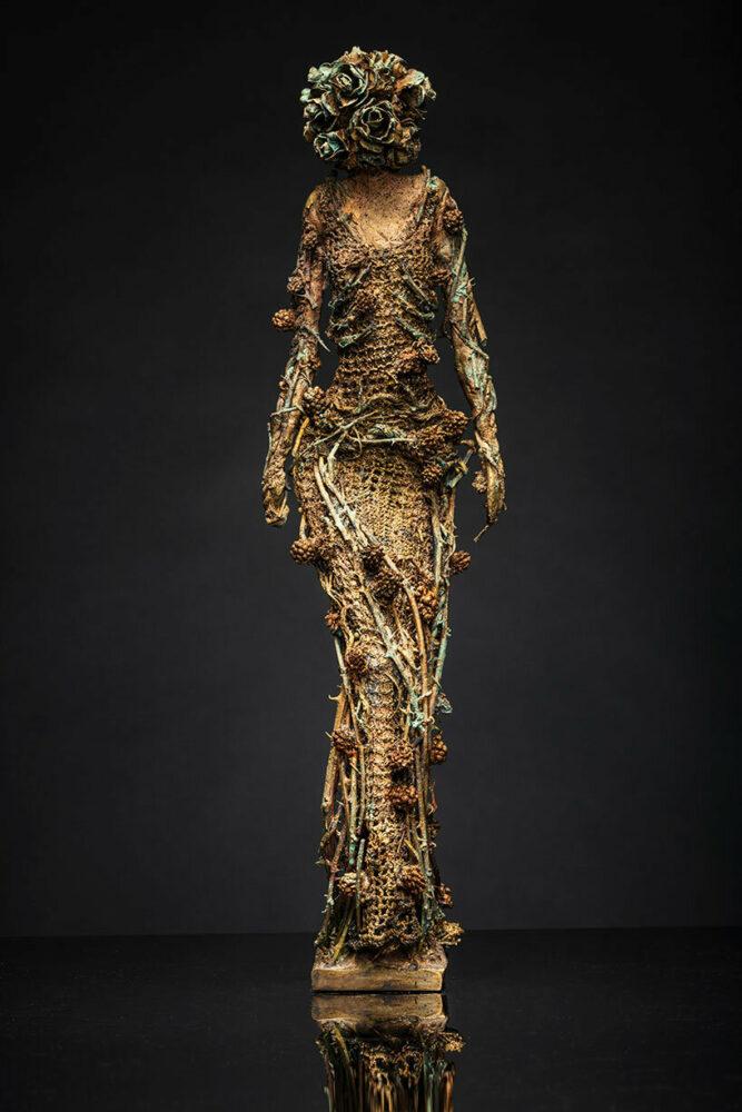 Schiaparellι Woman with a Head of Roses