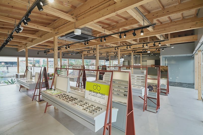 balancing aesthetics and functionality, the design achieves a harmonious and inviting atmosphere