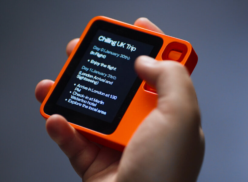 rabbit r1 ai device ces 2024