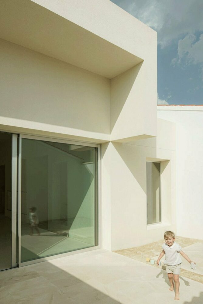 the school expansion achieves a harmonious blend of functionality and elegance