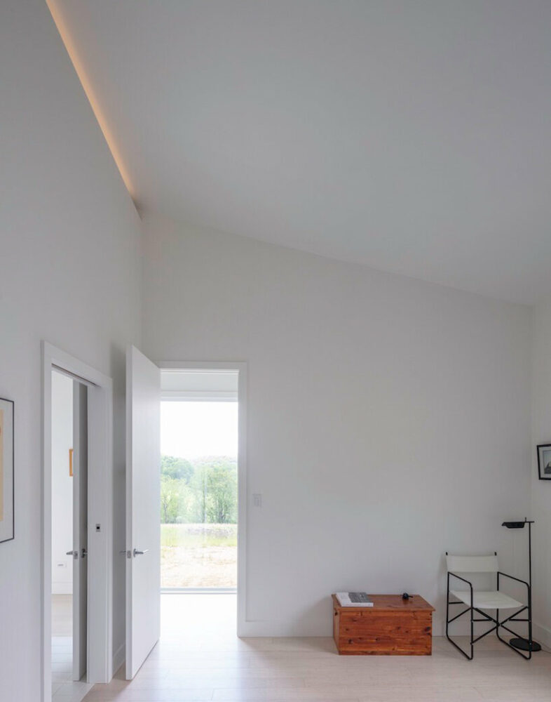 no lights or other features interrupt the ceilings; instead, lighting emerges through slots at the ceiling edge