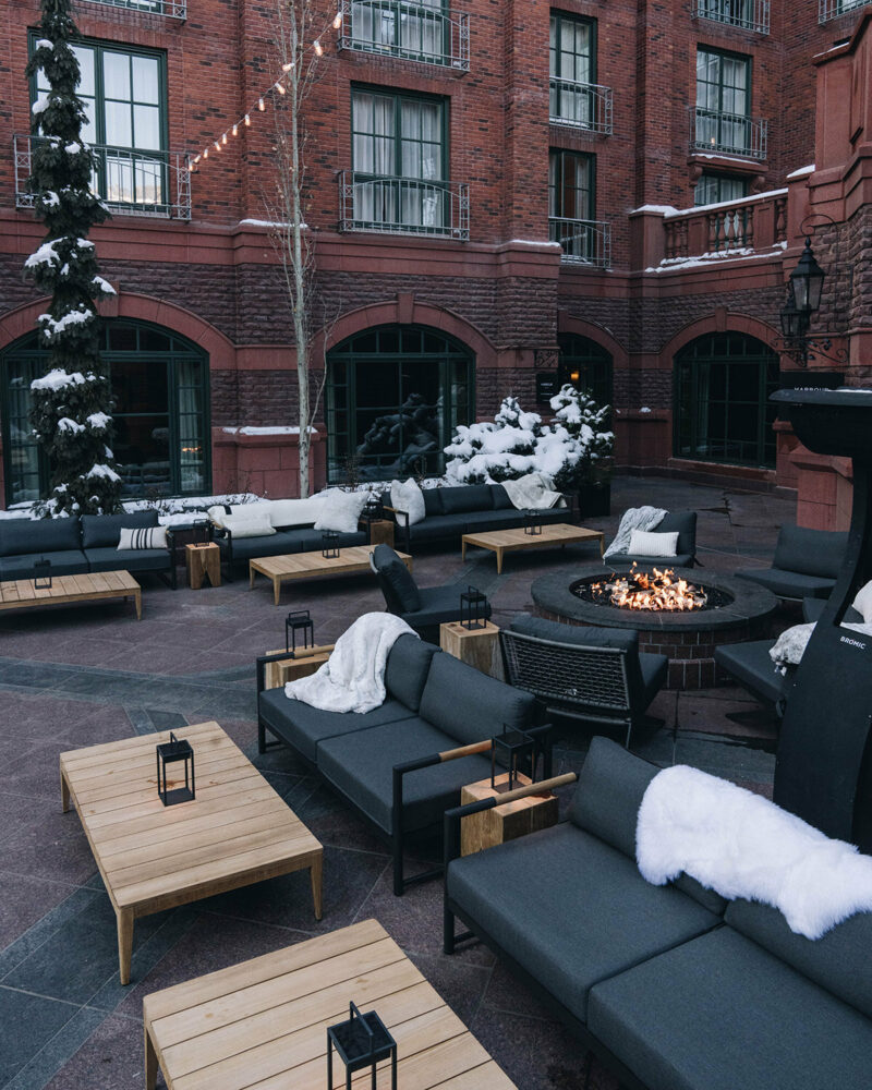 Harbour House at the Après-ski Courtyard