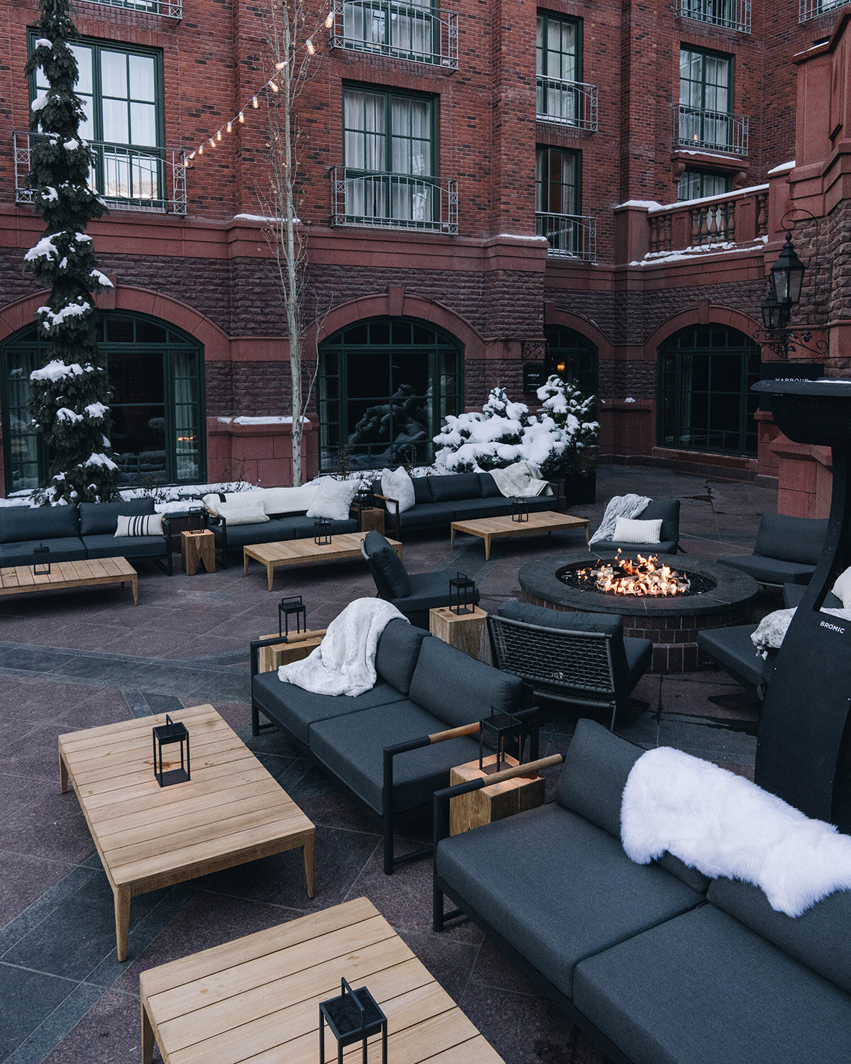 Harbour House at the Après-ski Courtyard