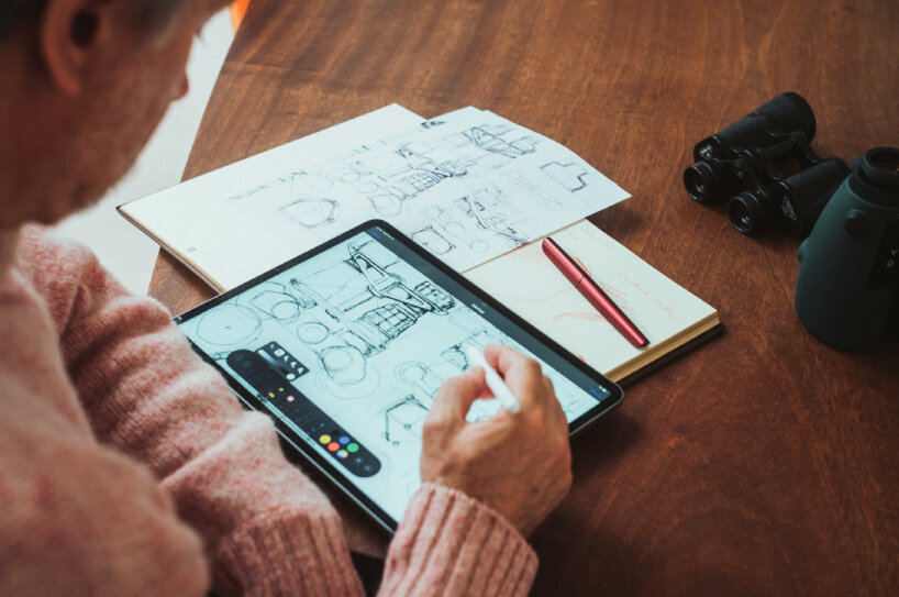 swarovski marc newson ax visio ai binoculars ces 2024