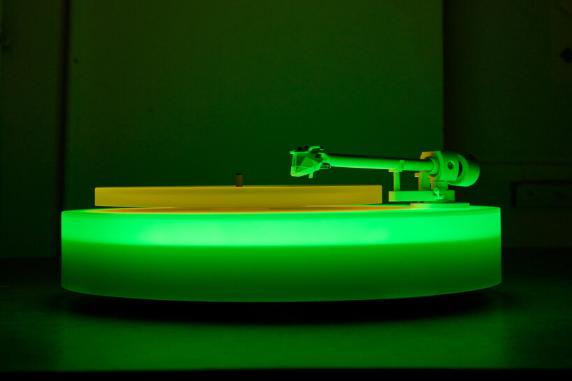 brian eno neon turntable II