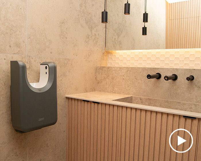 U-flow® by mediclinics reshapes touch-free hand drying for contemporary restrooms