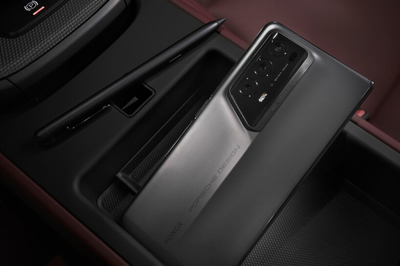 honor porsche magic v2 rsr smartphones mwc 2024