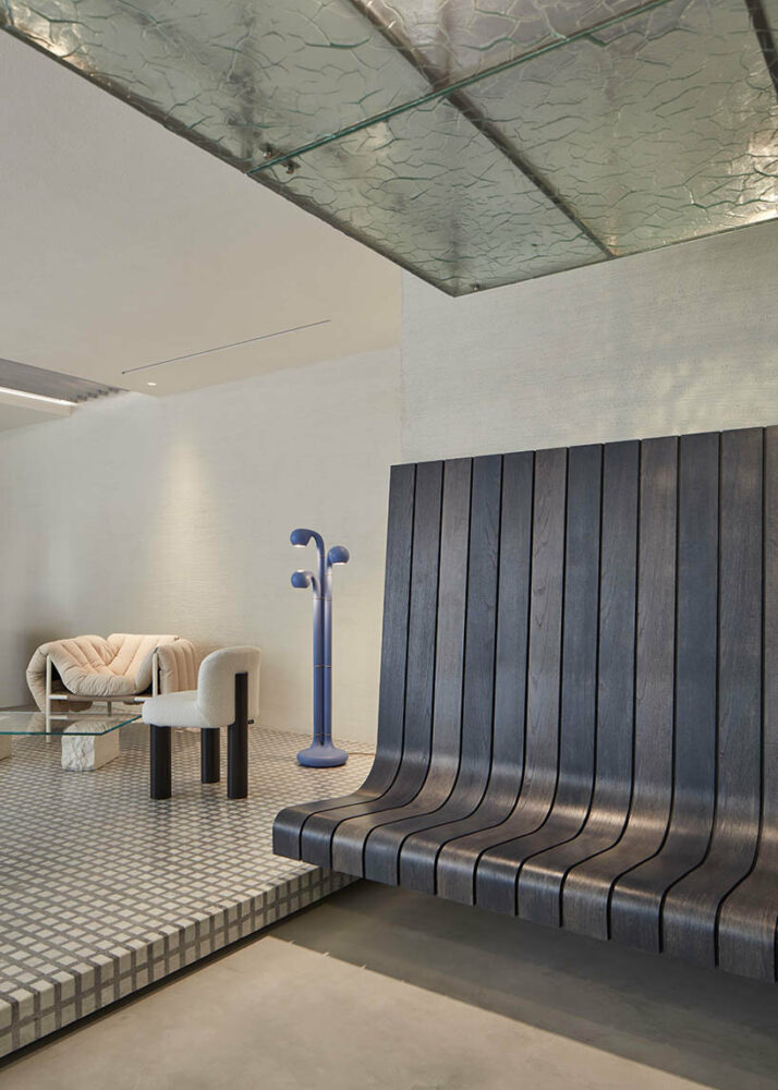 transition from the Conversation Pit to the Lazy Lounge