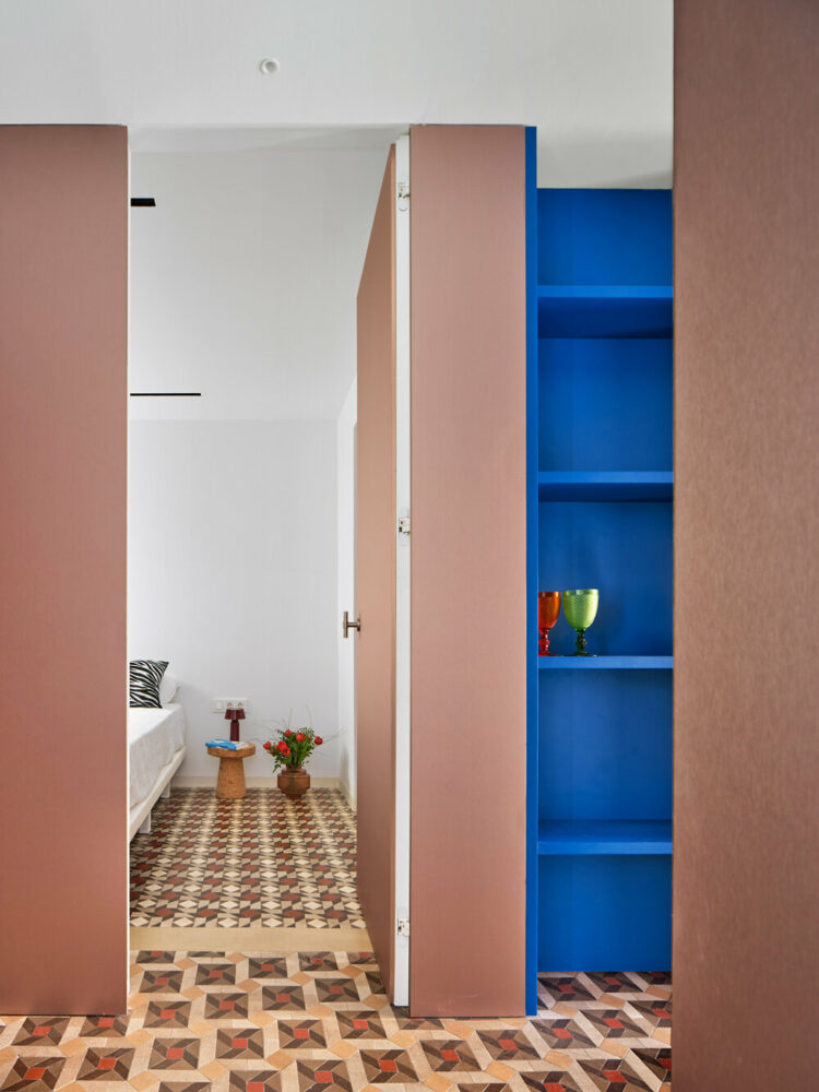 water-resistant varnished mdf boards furnish bedrooms and bathrooms