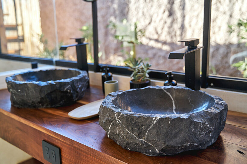 image © Jonah Ruvalcaba