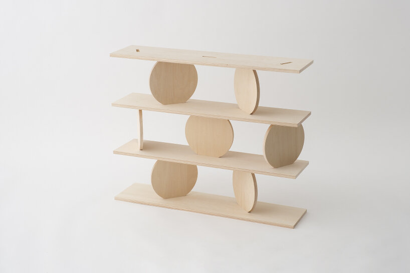 kengo kuma modular wooden shelf marumarushikaku ryuichi sakamoto