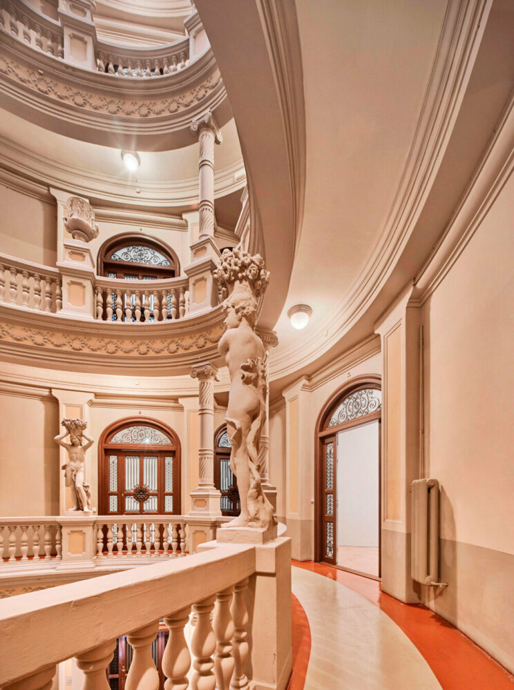 the Noucentista-style Mas de Miquel building marks Barcelona's first use of reinforced framed concrete