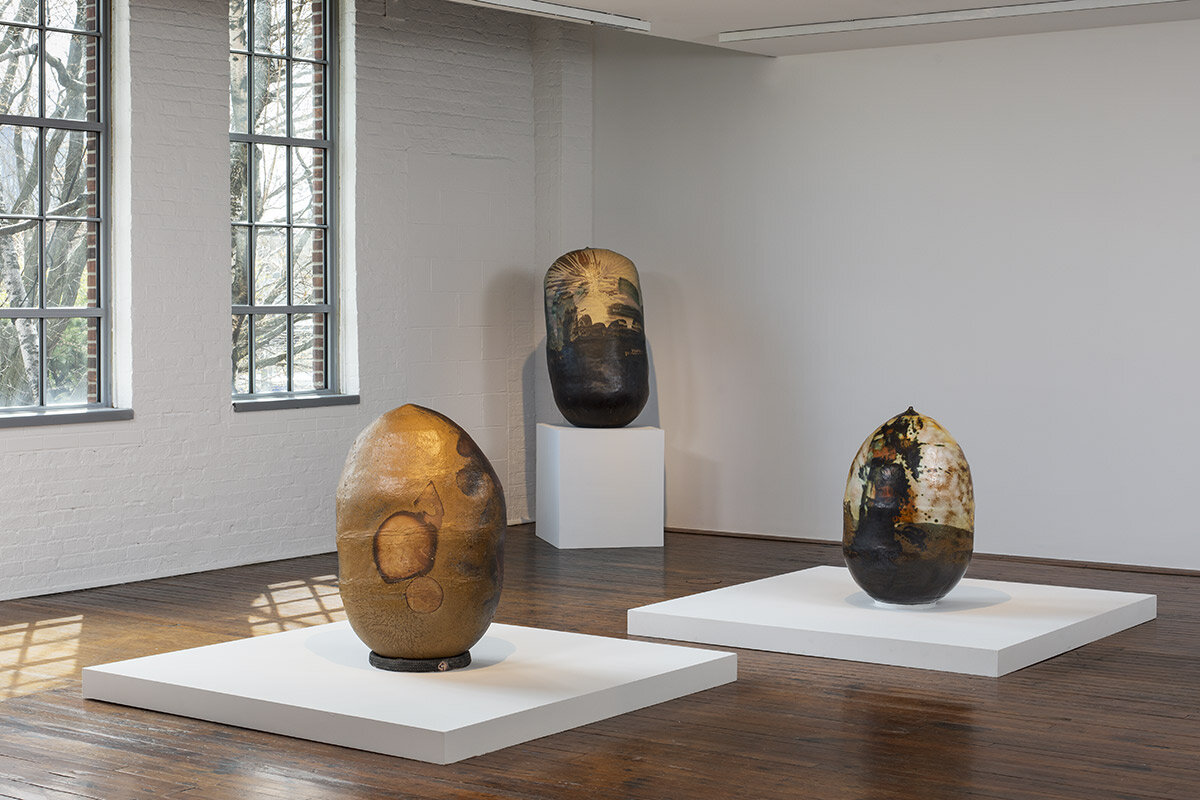 installation view, Toshiko Takaezu: Worlds Within, The Noguchi Museum, New York, March 20–July 28, 2024 photo © Nicholas Knight. courtesy of The Noguchi Museum