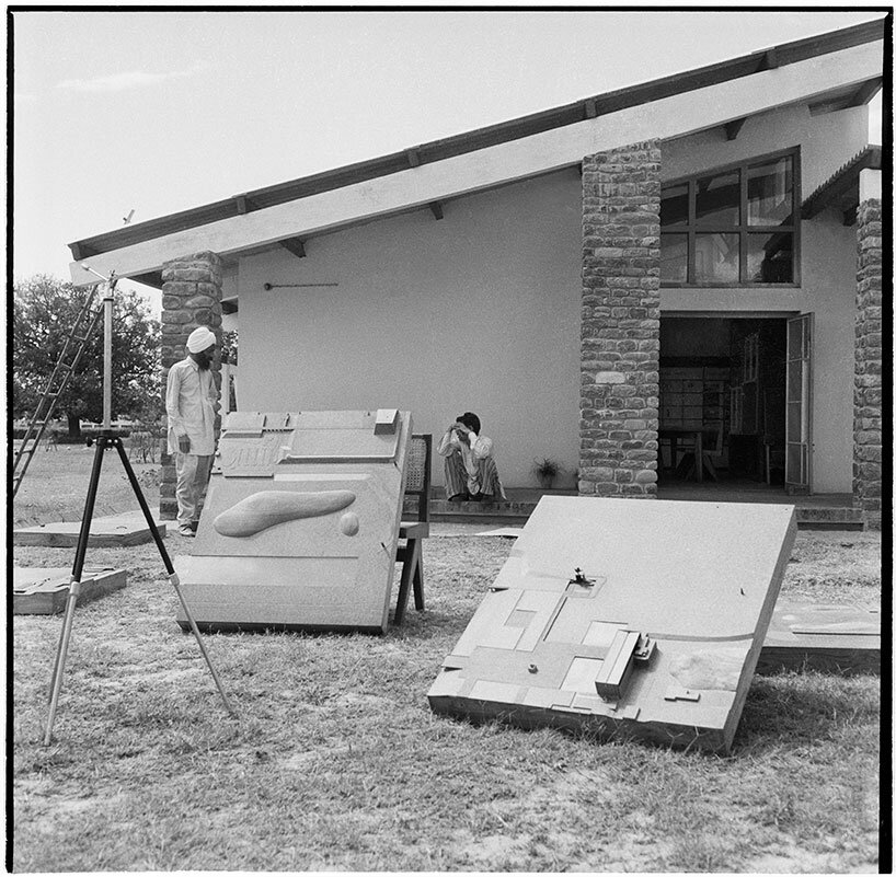 Pierre Jeanneret, Giani Rattan Singh (standing) at the Architects’ Office, Sector 19, with 2 components of a model for the Capitol Complex, Chandigarh, India, circa 1953 and 1954. Pierre Jeanneret fonds, Canadian Centre for Architecture. gift of Jacqueline Jeanneret. © CCA
