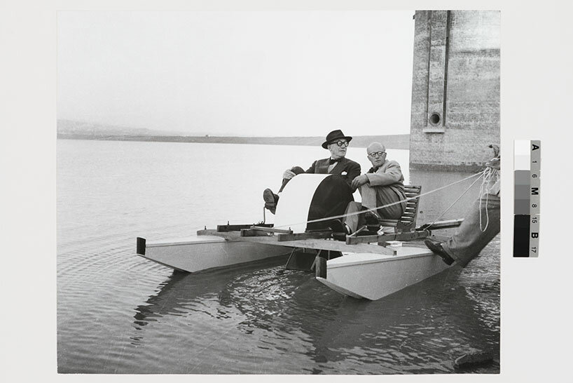 Suresh Kumar, photographer. Le Corbusier and Pierre Jeanneret at Sukhna Lake in Chandigarh, India, circa 1960. Pierre Jeanneret fonds, Canadian Centre for Architecture. gift of Jacqueline Jeanneret. © Suresh Kumar