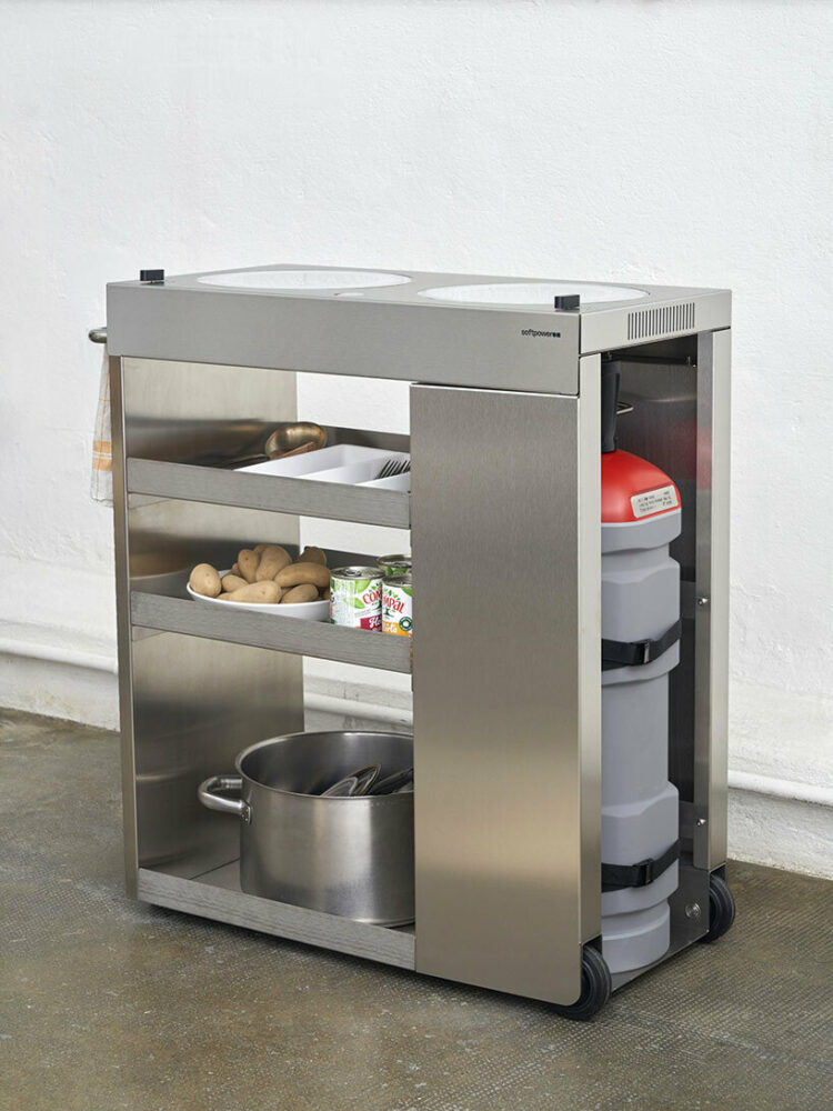 HydrogenCooker designed by Stefan Troendle in collaboration with EPFL, 2022 © Stefan Troendle Photo: Hikaru Hori