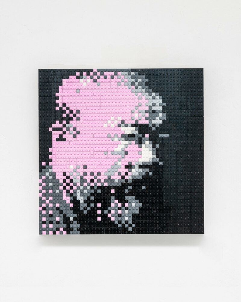 Ai Weiwei, AI Weiwei in Pink, 2023, mattoncini giocattolo (LEGO), courtesy Ai Weiwei Studio and Galleria Continua