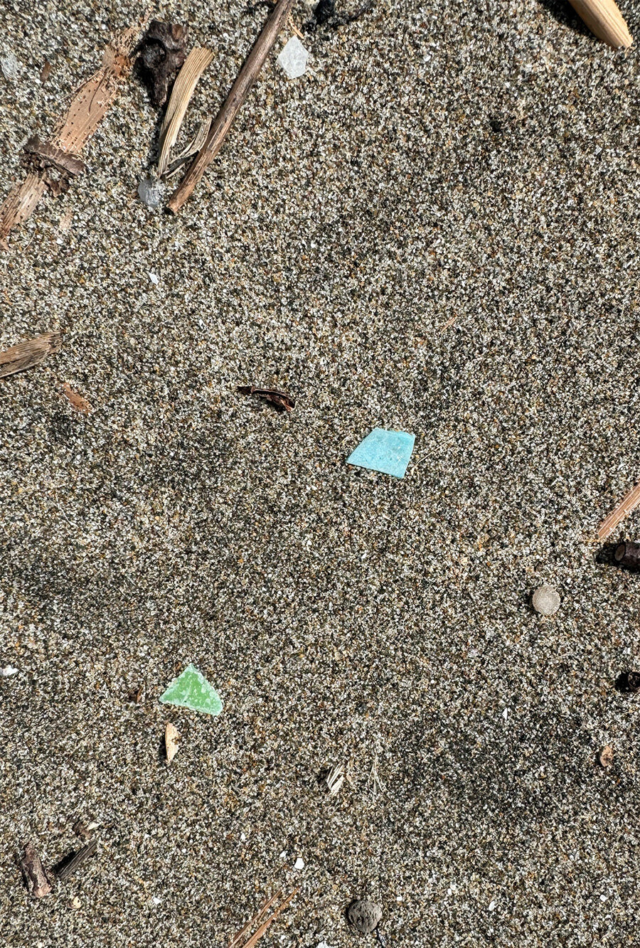plastic fragments in Makuhari Beach