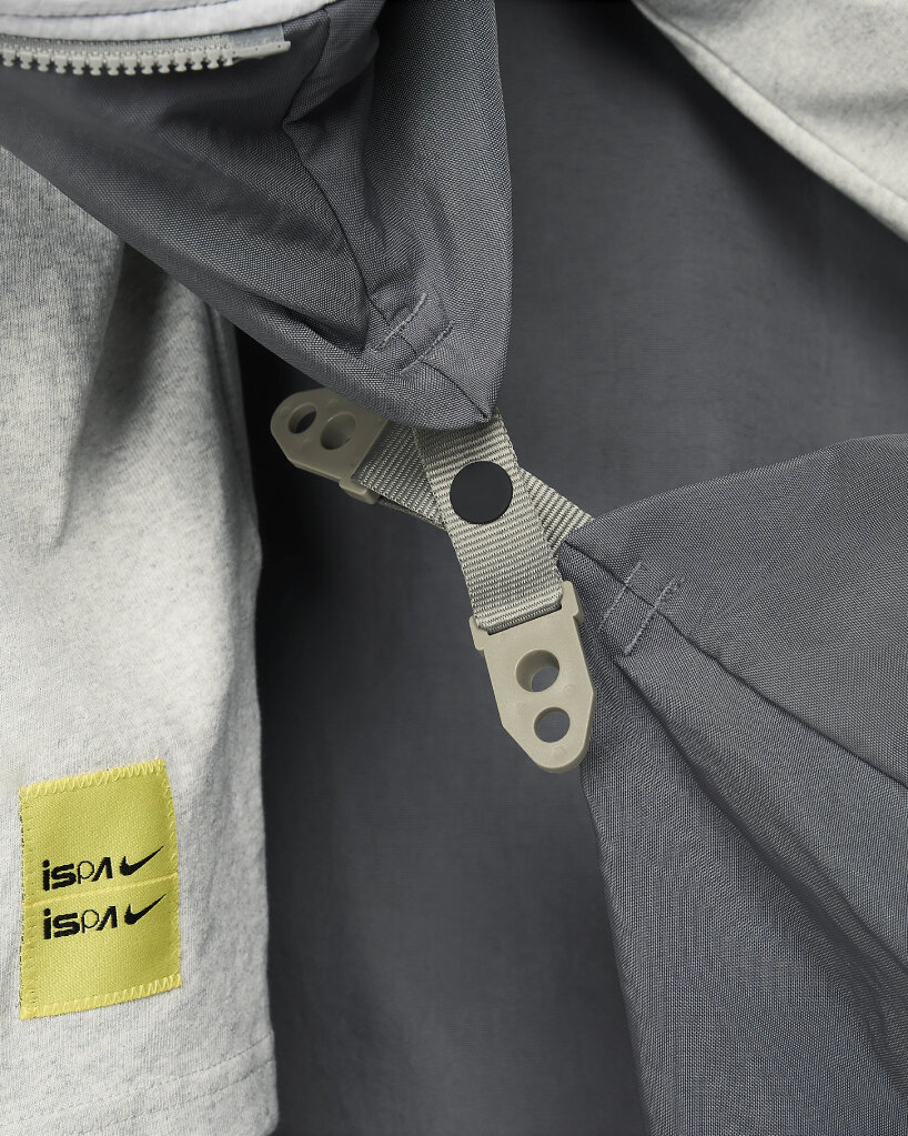 NIKE ISPA metamorph poncho sunshade tent