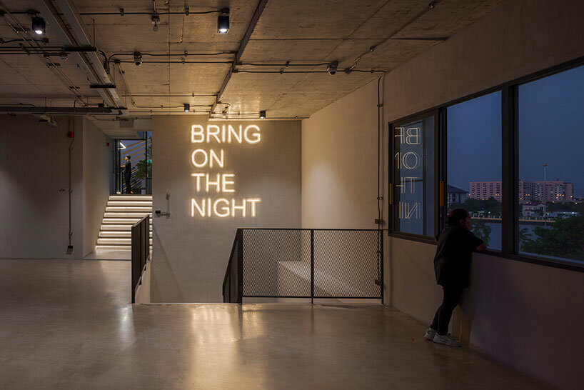 neon details enhance the ambient feeling of the restaurant