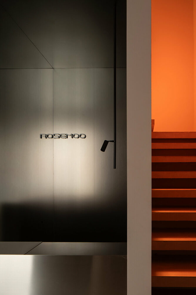 ROSEMOO headquarters reflects the brand spirit and combines it with Eastern philosophy